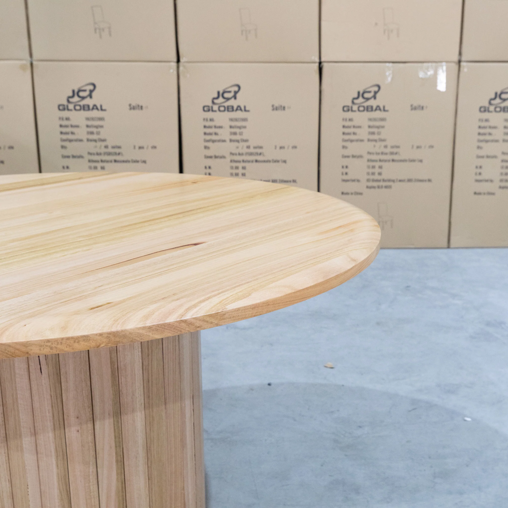 Semillon New Zealand Ash 135cm Round Dining Table - Natural - Image 6