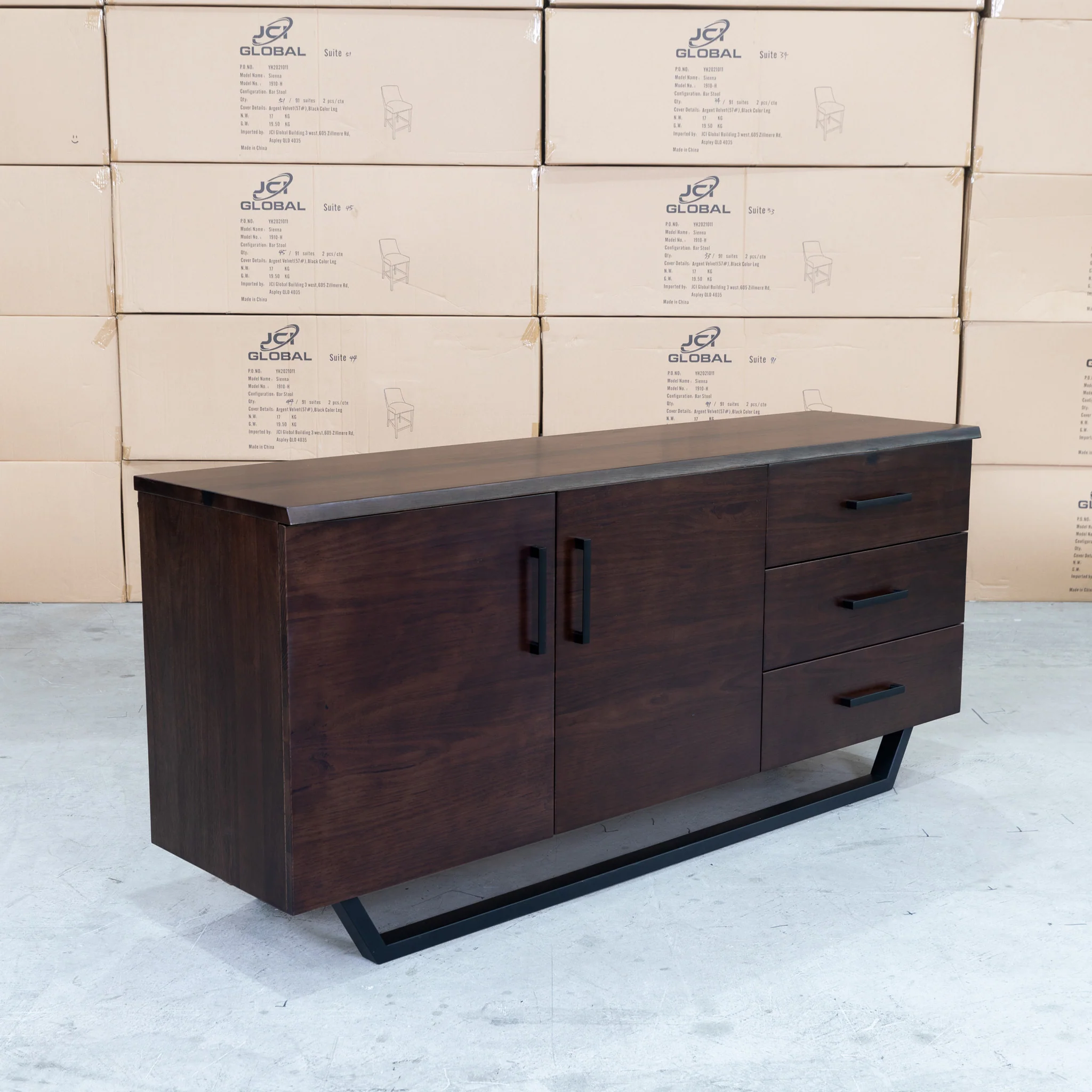 Valencia Messmate Hardwood Buffet - Image 6